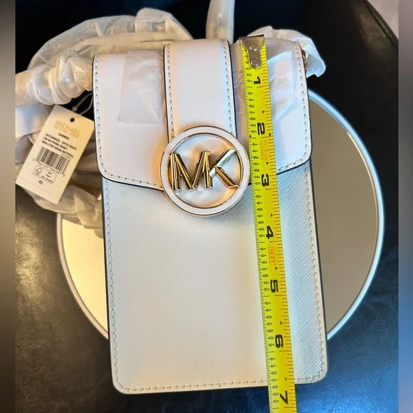 Michael Kors Carmen Crossbody Bag NWT - Picture 14 of 15